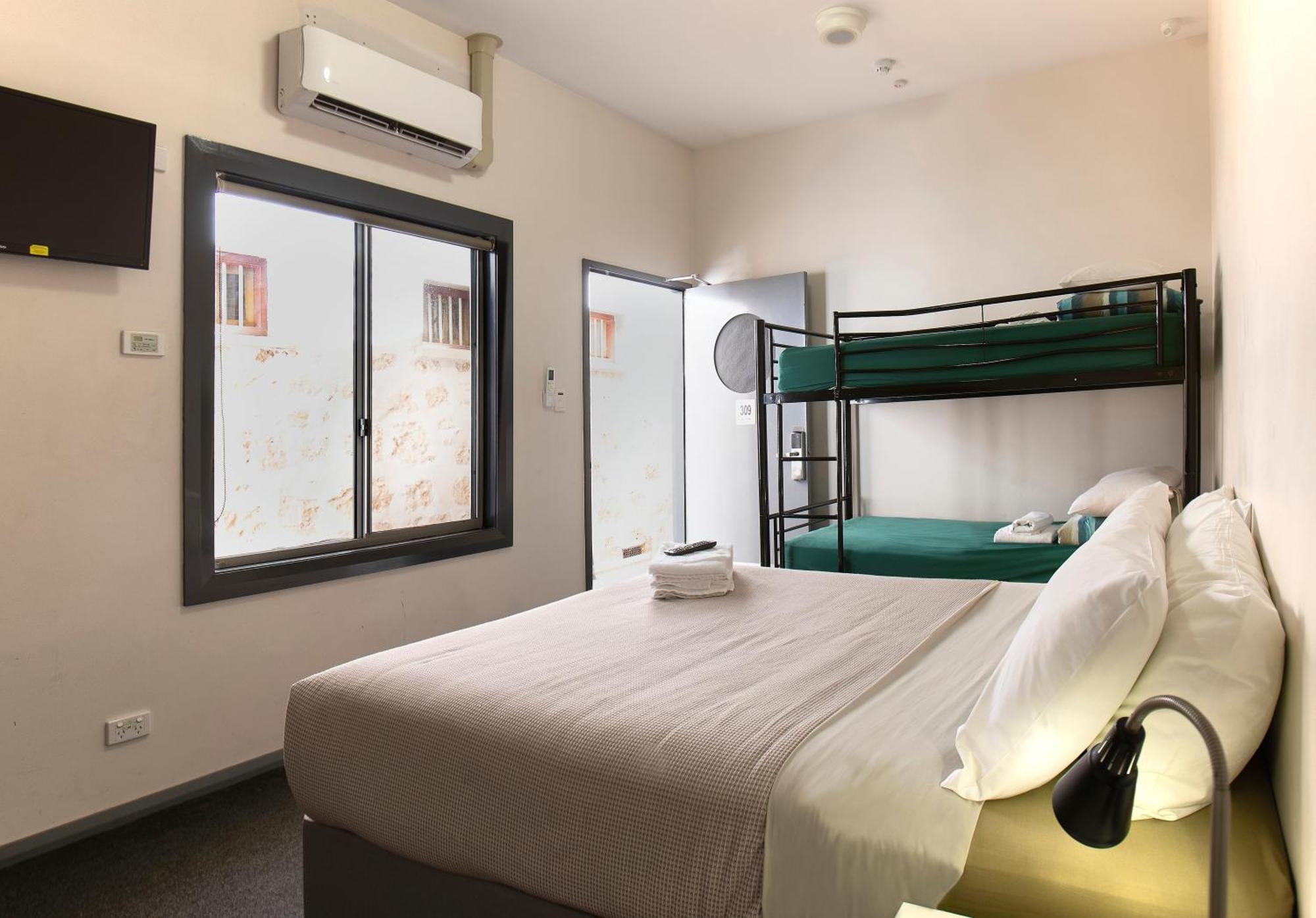 Yha Fremantle Prison Hostel Ngoại thất bức ảnh
